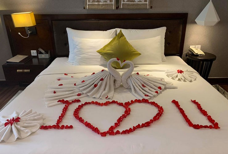 YOUR DREAMY PROPOSAL AT THE ODYS BOUTIQUE HOTEL